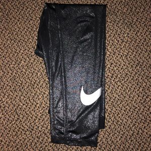 NIKE FULL LENGTH SPARKLY TIGHTS/LEGGINGS